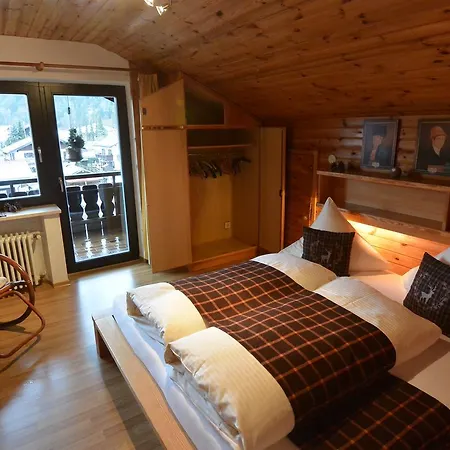 Ferienwohnung Kranzbergblick 公寓 米滕瓦尔德